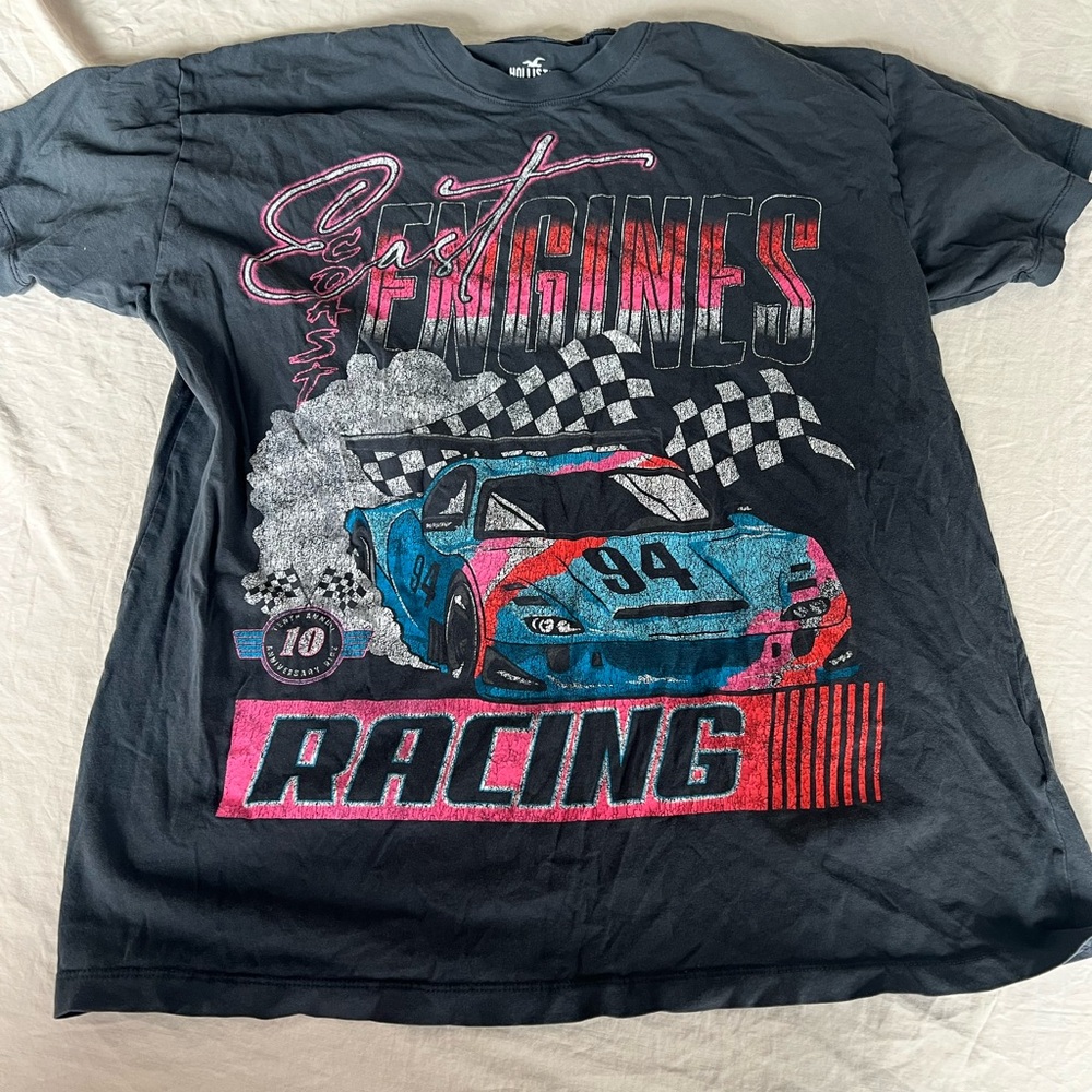 Hollister Racing Tee - Black and Pink size M